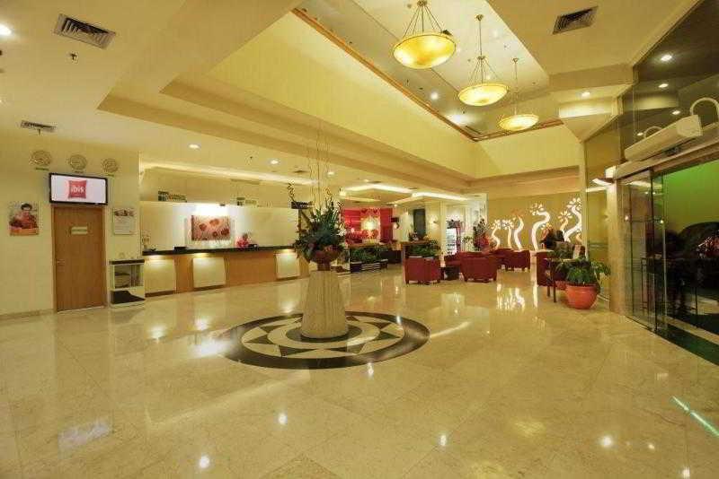 Hotel Ibis Malioboro Yogyakarta Exterior foto