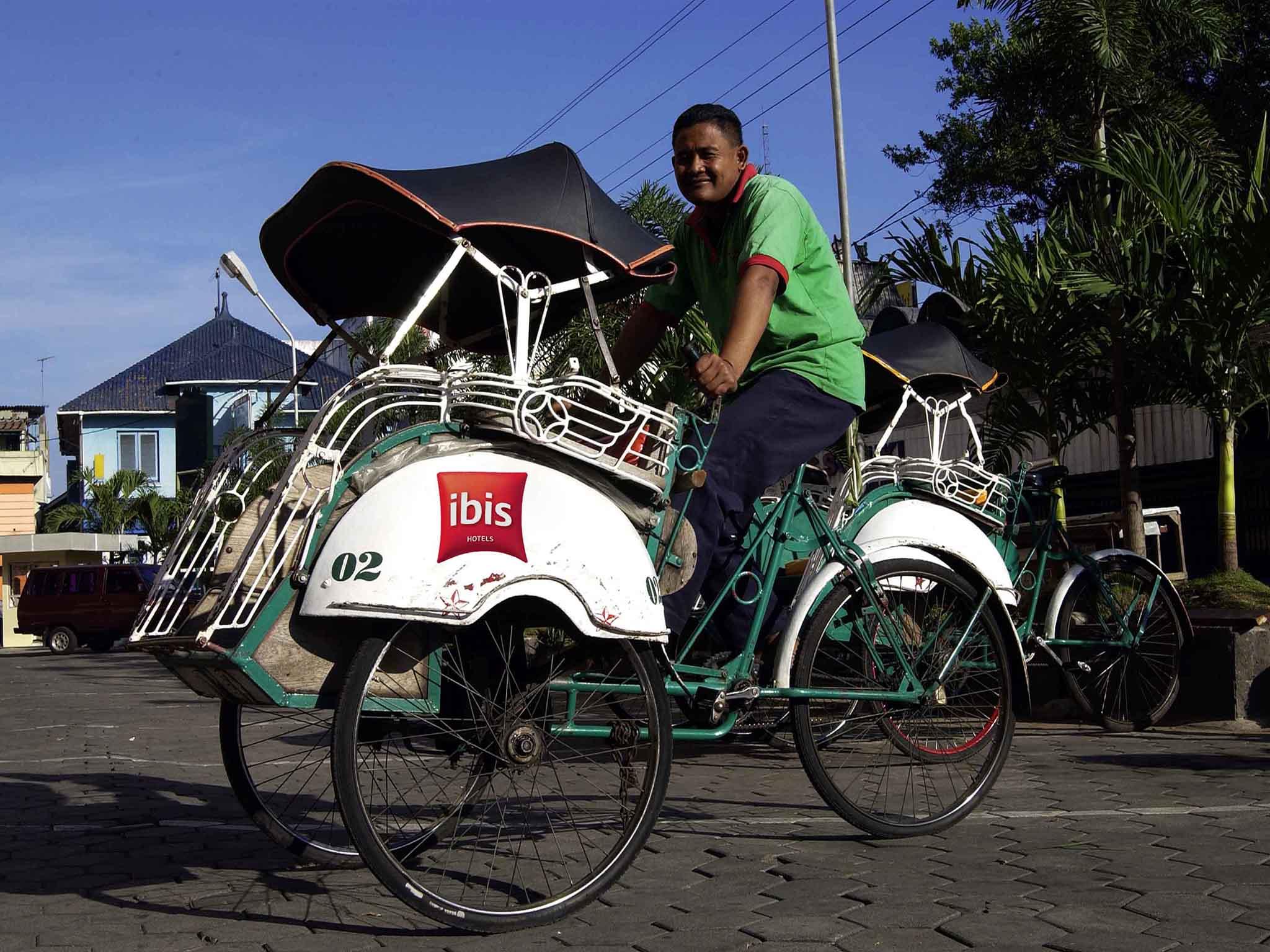 Hotel Ibis Malioboro Yogyakarta Exterior foto