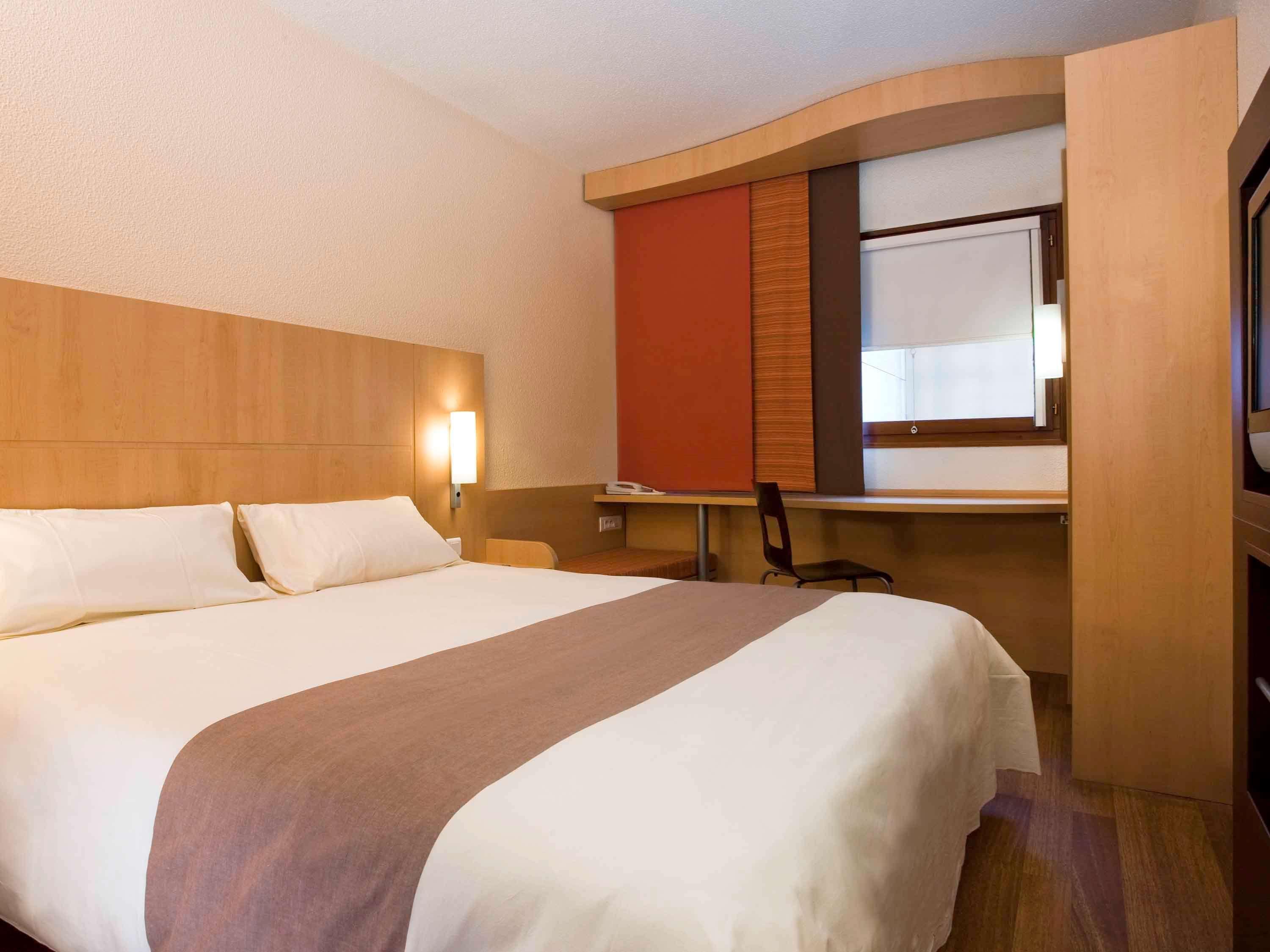 Hotel Ibis Malioboro Yogyakarta Exterior foto