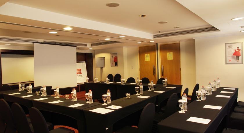 Hotel Ibis Malioboro Yogyakarta Exterior foto