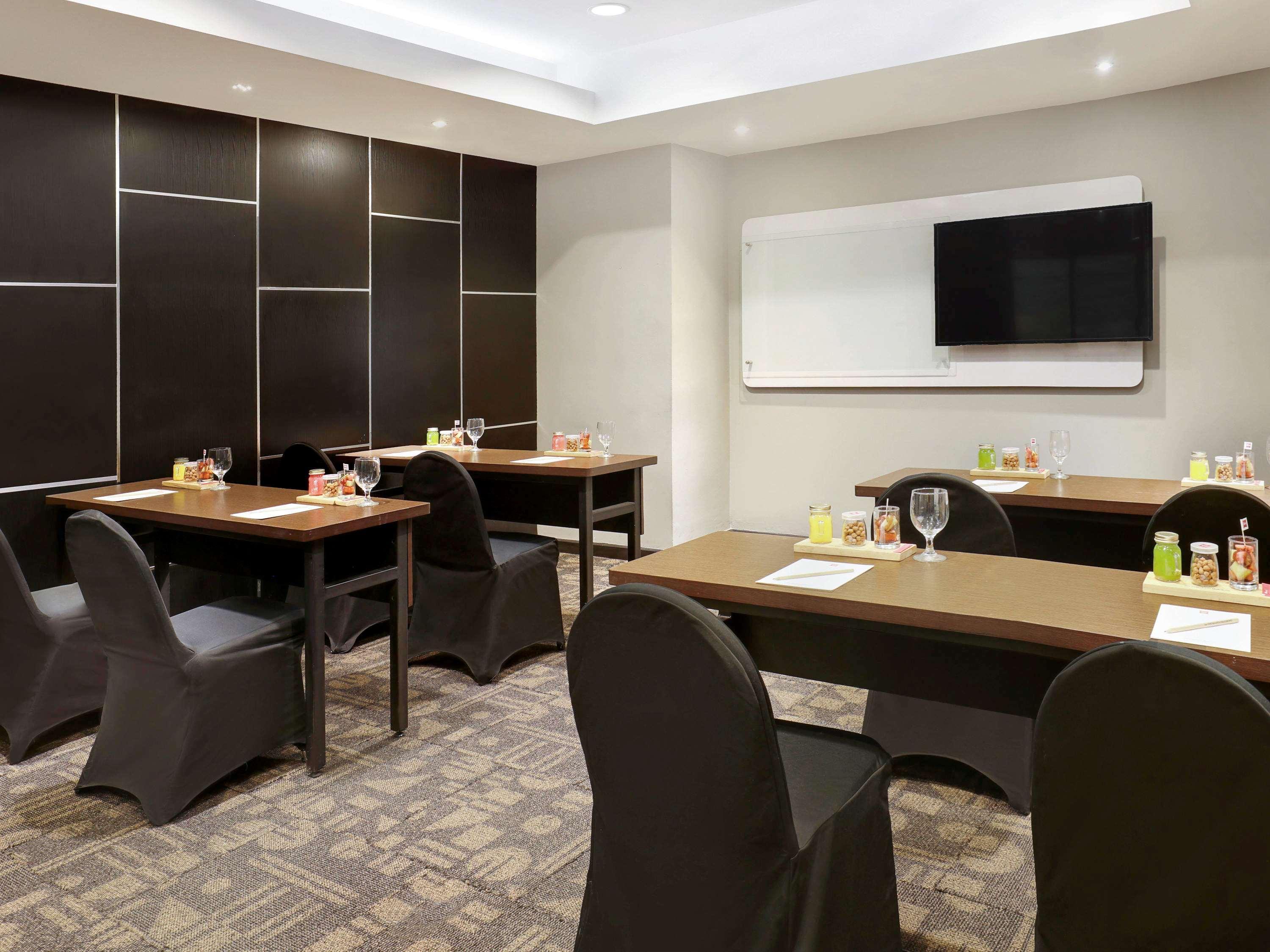 Hotel Ibis Malioboro Yogyakarta Exterior foto