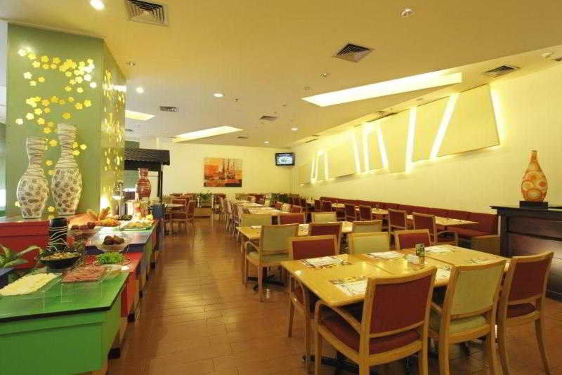 Hotel Ibis Malioboro Yogyakarta Exterior foto