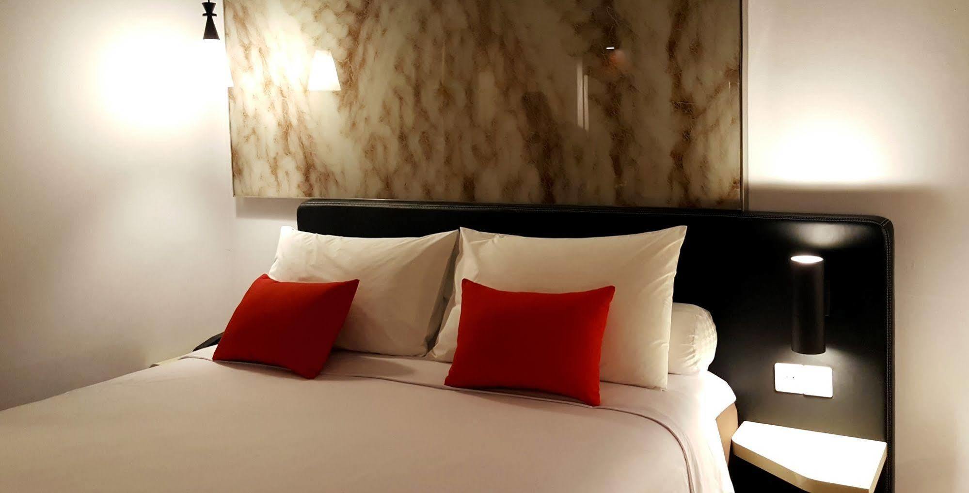 Hotel Ibis Malioboro Yogyakarta Exterior foto